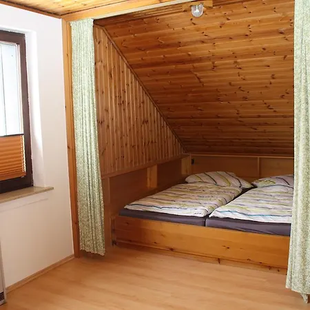 Апартаменты Ferienwohnung Haus Sura